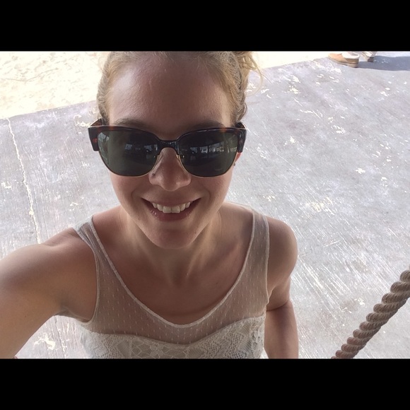 Meet your Posher, Amy - Picture 1 of 1